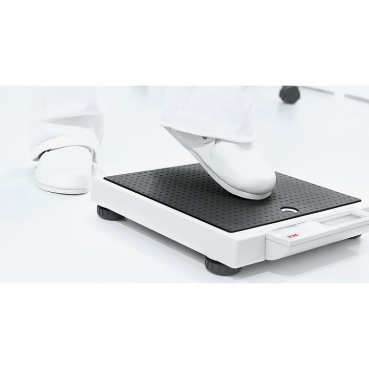 seca 876 Personal floor scale for mobile use