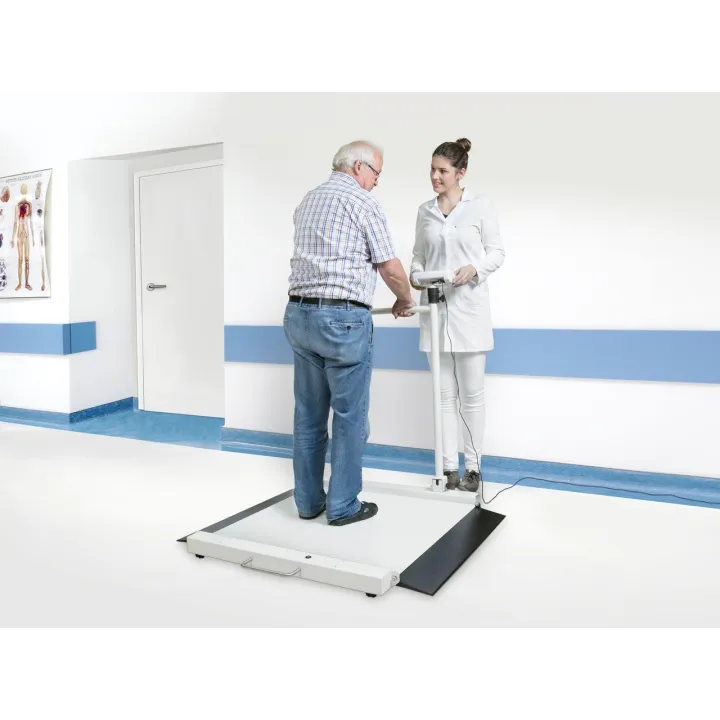 Wheelchair scale with practical handrail KERN MWA 300K-1PM